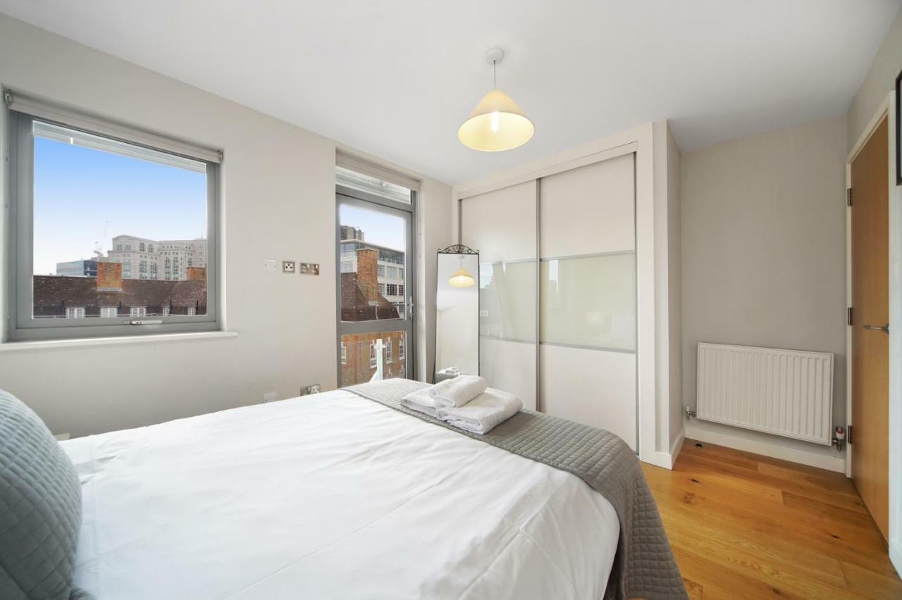 2 Bed Executive Penthouse Near Liverpool Street Free Wifi By City Stay Aparts London Eksteriør billede