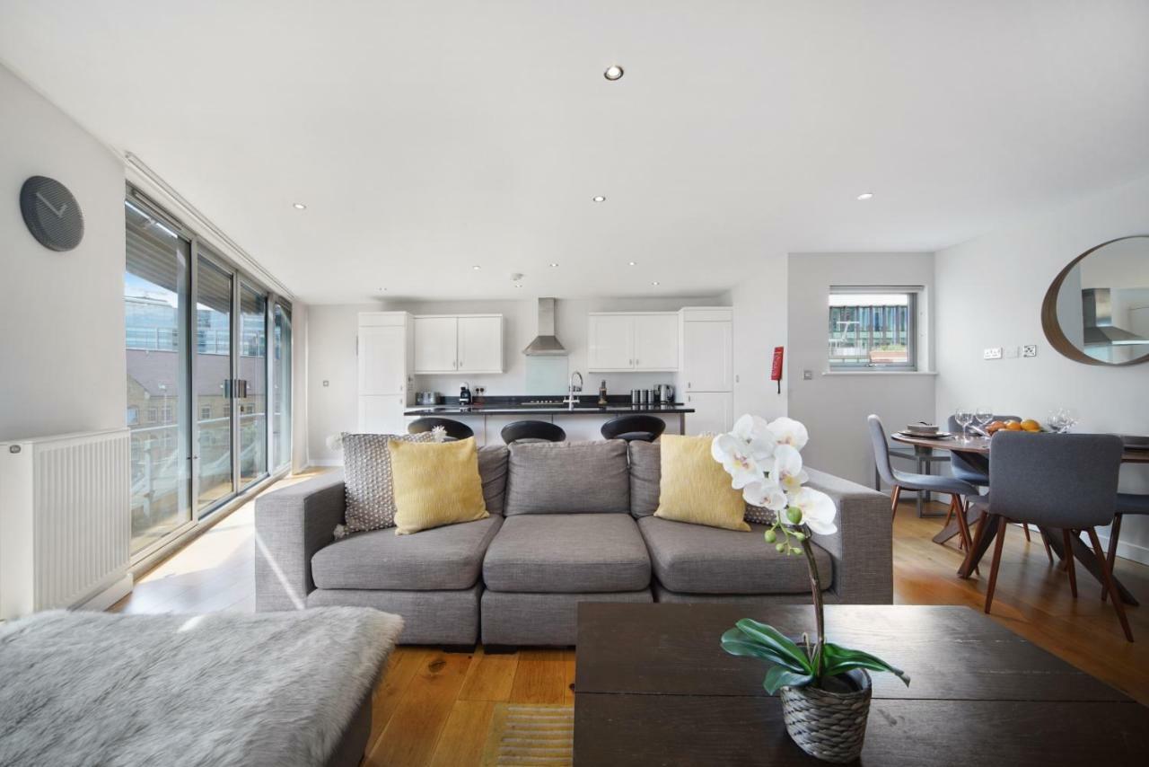 2 Bed Executive Penthouse Near Liverpool Street Free Wifi By City Stay Aparts London Eksteriør billede